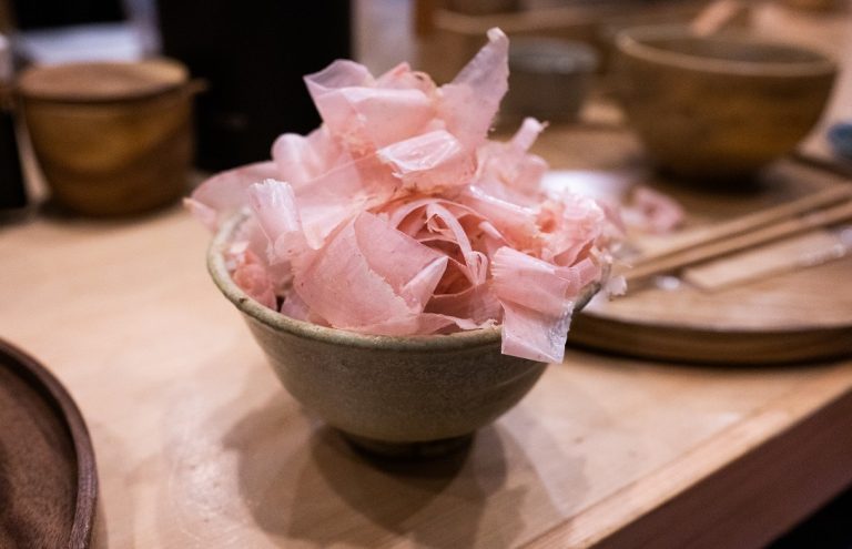 鰹節の旨みに開眼!伝統食の朝ごはんが楽しめる「かつお食堂」