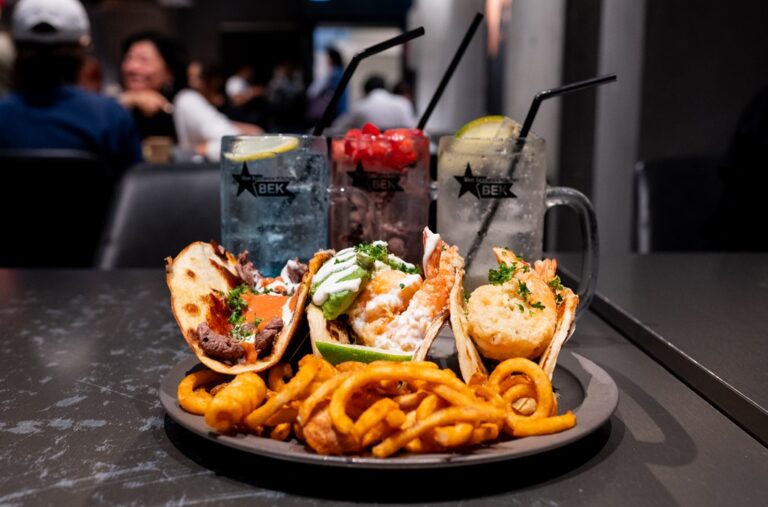 味もサイズも“規格外”なタコスが中目黒に上陸!「BLUE ENTRANCE KITCHEN中目黒店」